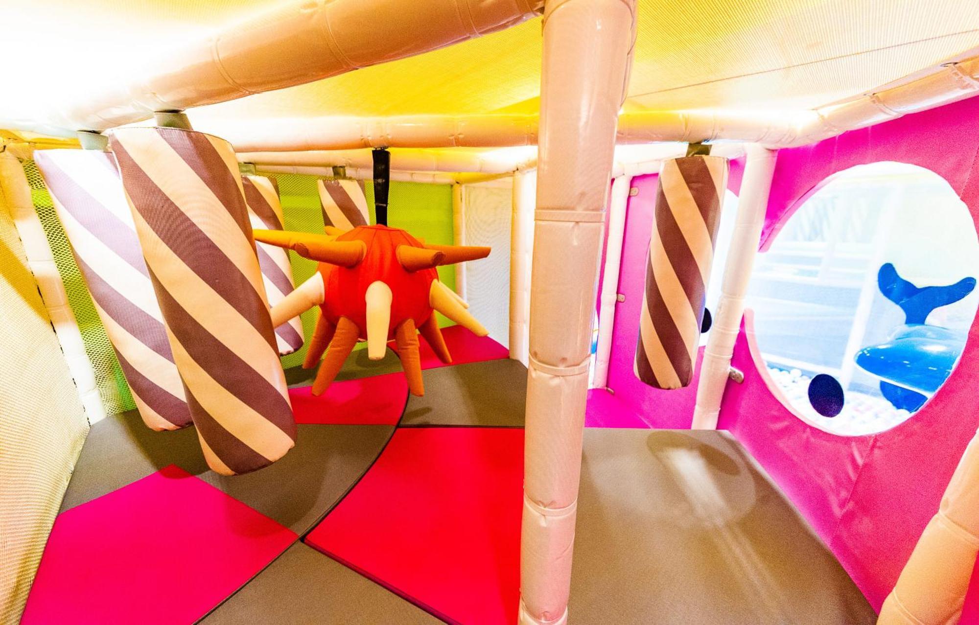 Have Fun Hotel Luodong Exteriör bild
